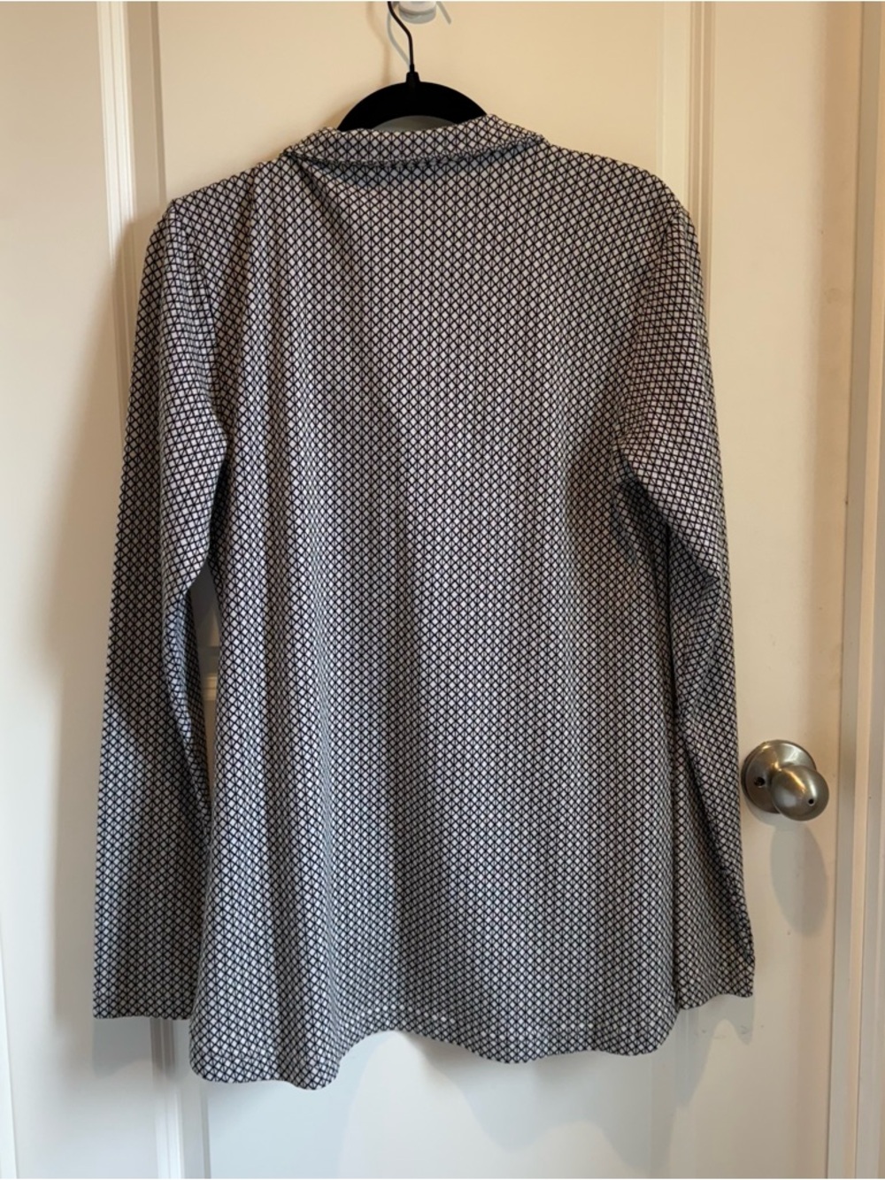 Merrell Black & White Geometric Button-Collar Long Sleeve Top - Picture 5 of 5